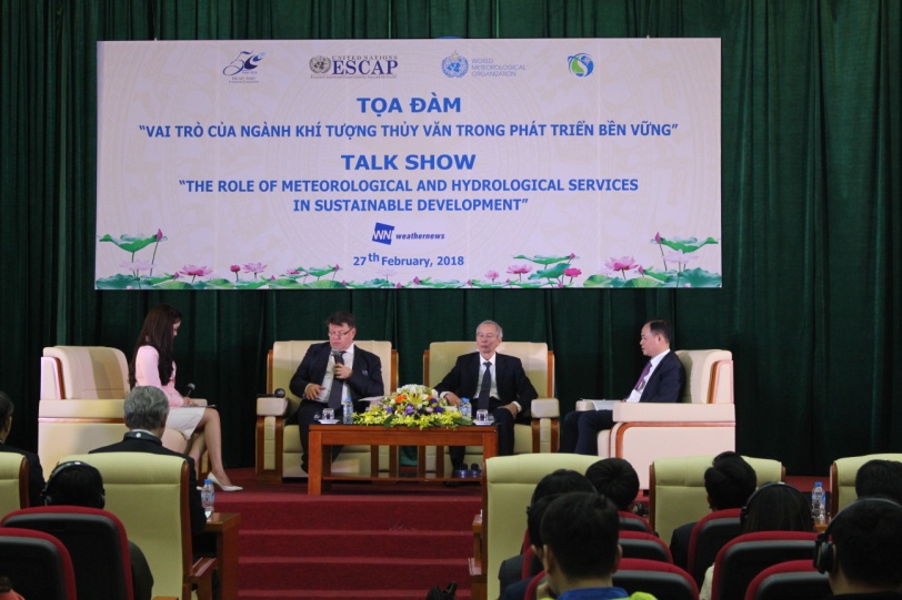 Tọa đàm Chủ đề “Vai trò của khí tượng thủy văn trong phát triển bền vững”